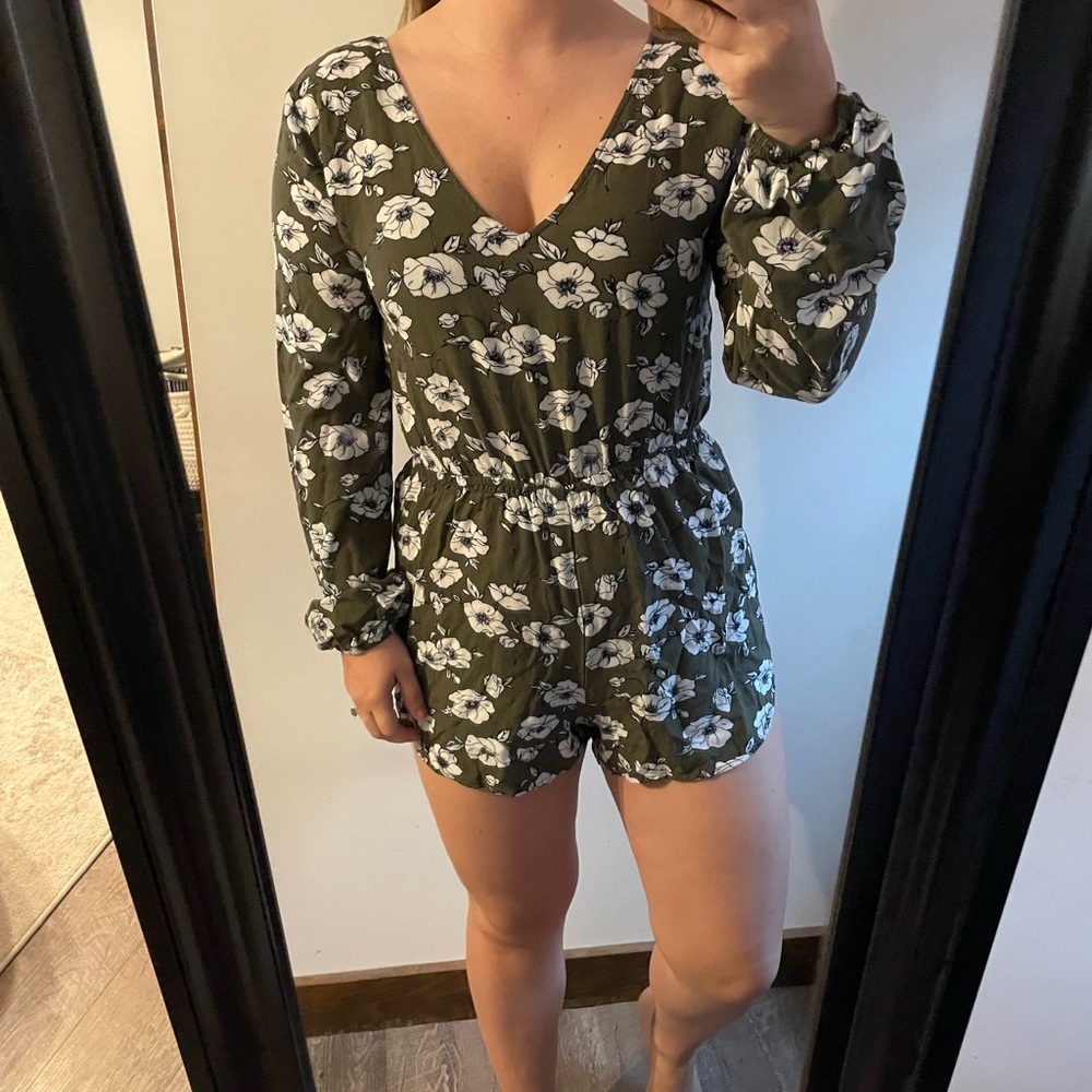 Abercrombie and fitch romper